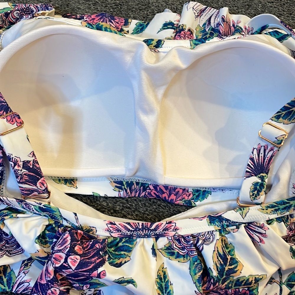 Raisins Curve Trendy Plus Size Wild Romance Tortuga Flounce Bikini Top - Picture 5 of 7